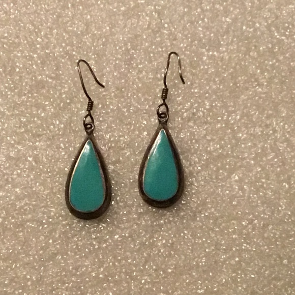 Vintage pair of sterling silver Turquoise earrings - Picture 4 of 6